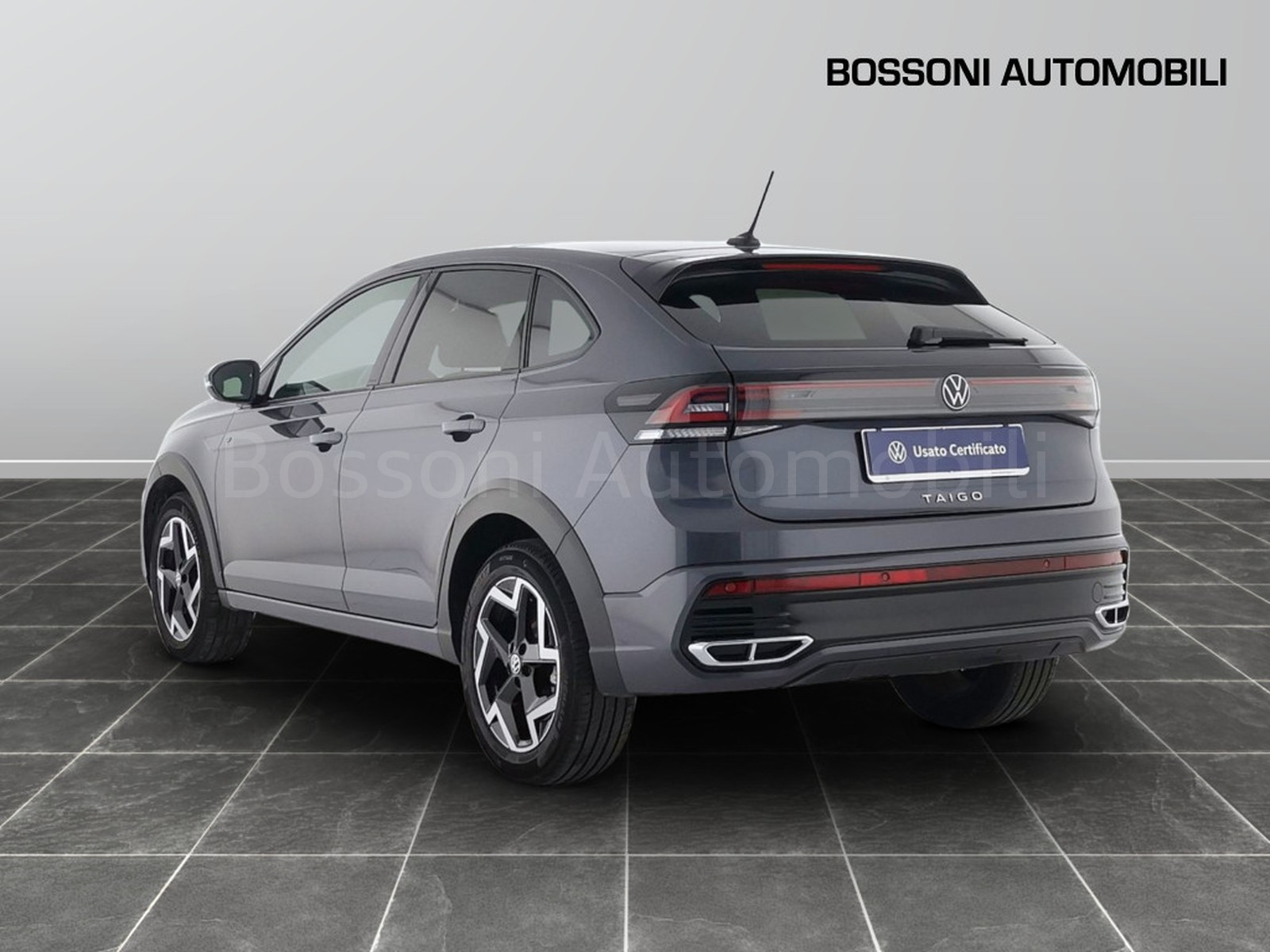 4 - Volkswagen Taigo 1.0 tsi 115cv r-line