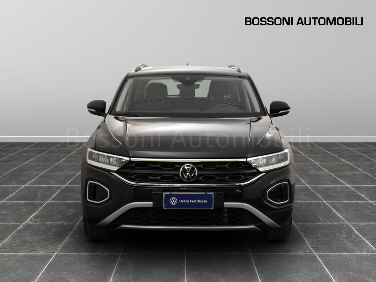 2 - Volkswagen T-Roc 1.5 tsi act life dsg