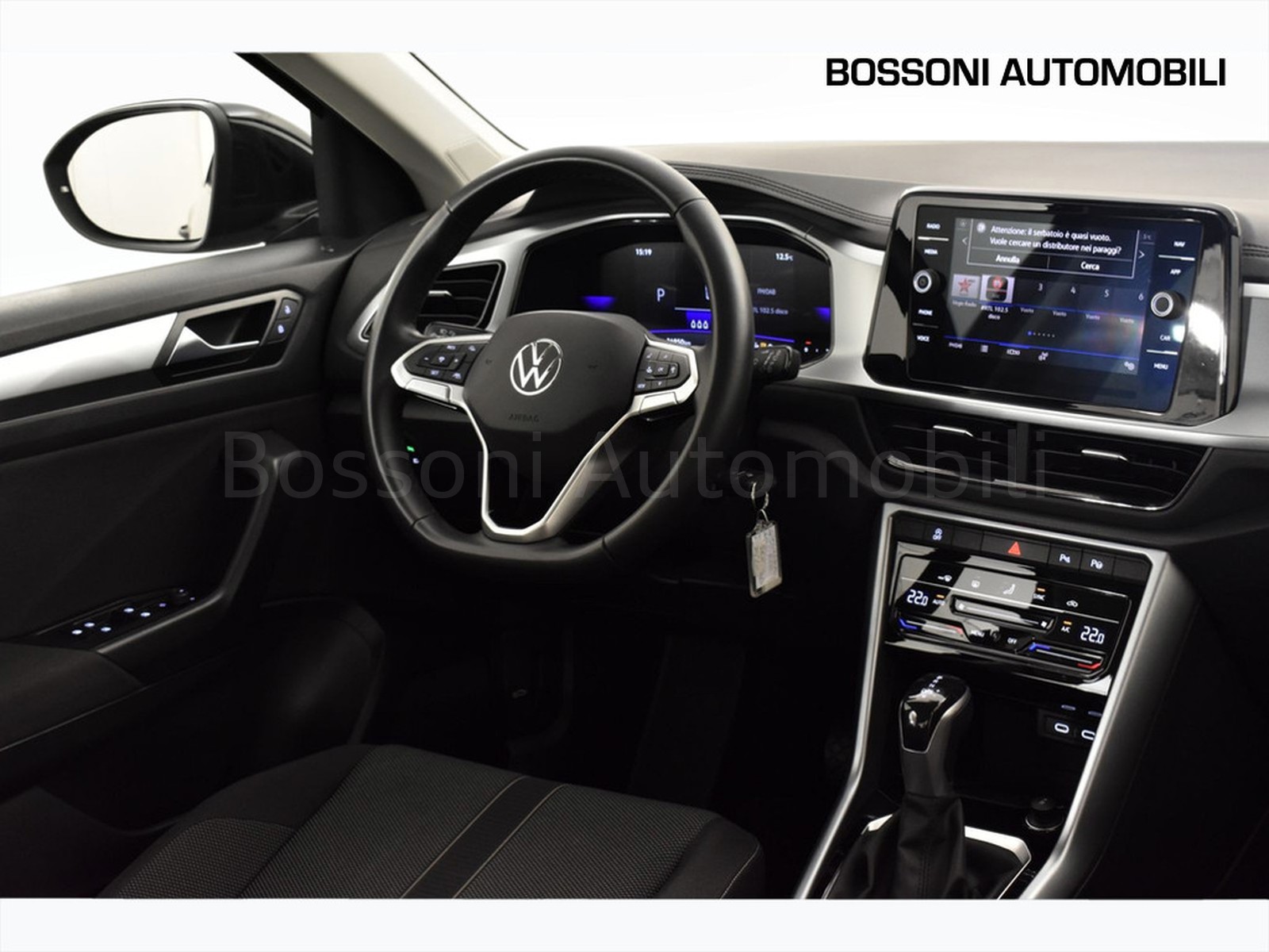 6 - Volkswagen T-Roc 1.5 tsi act life dsg