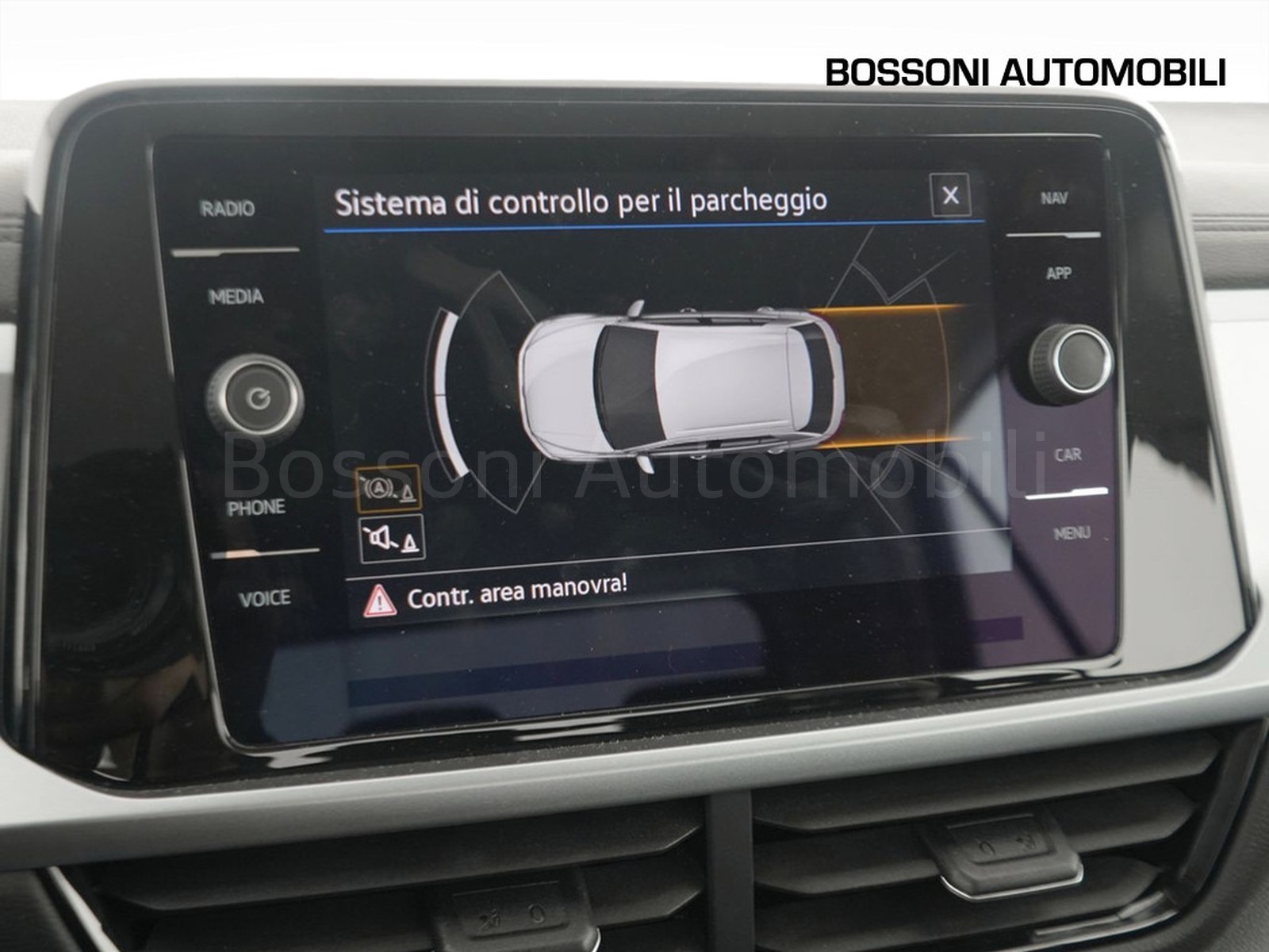 29 - Volkswagen T-Roc 2.0 tdi scr 150cv life dsg