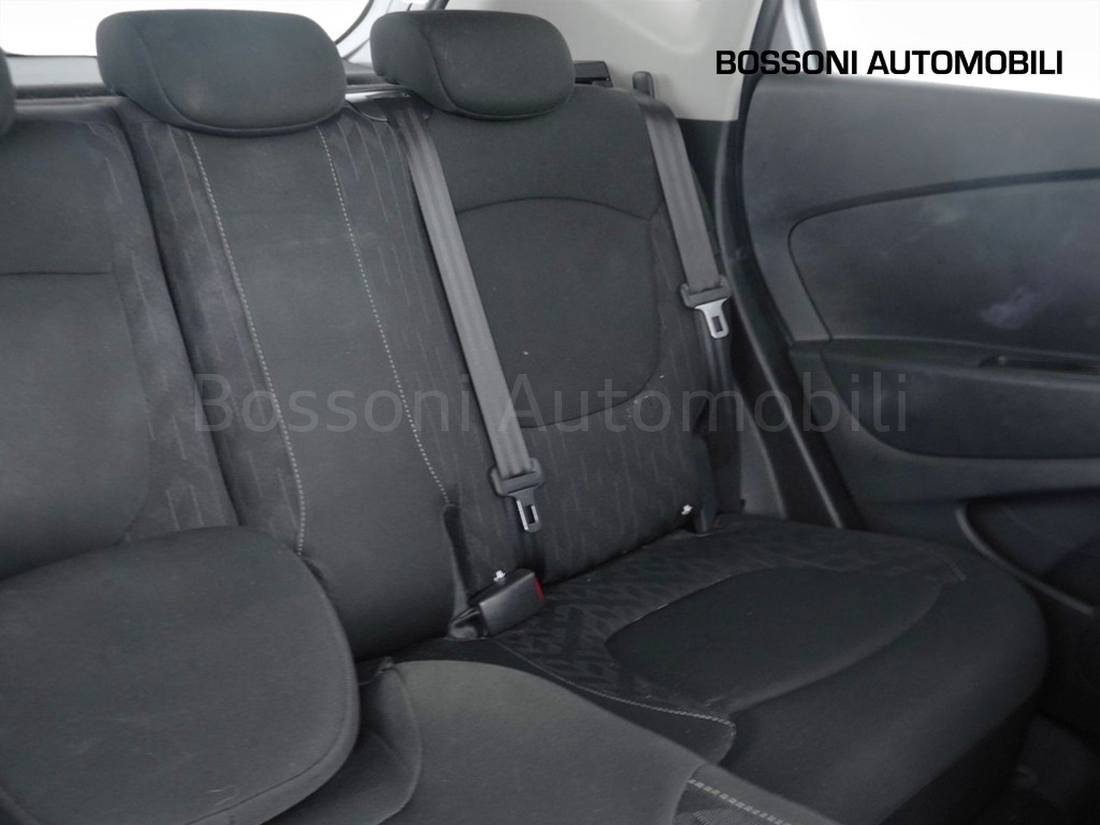 20 - Renault Captur 0.9 tce 90cv business e6d