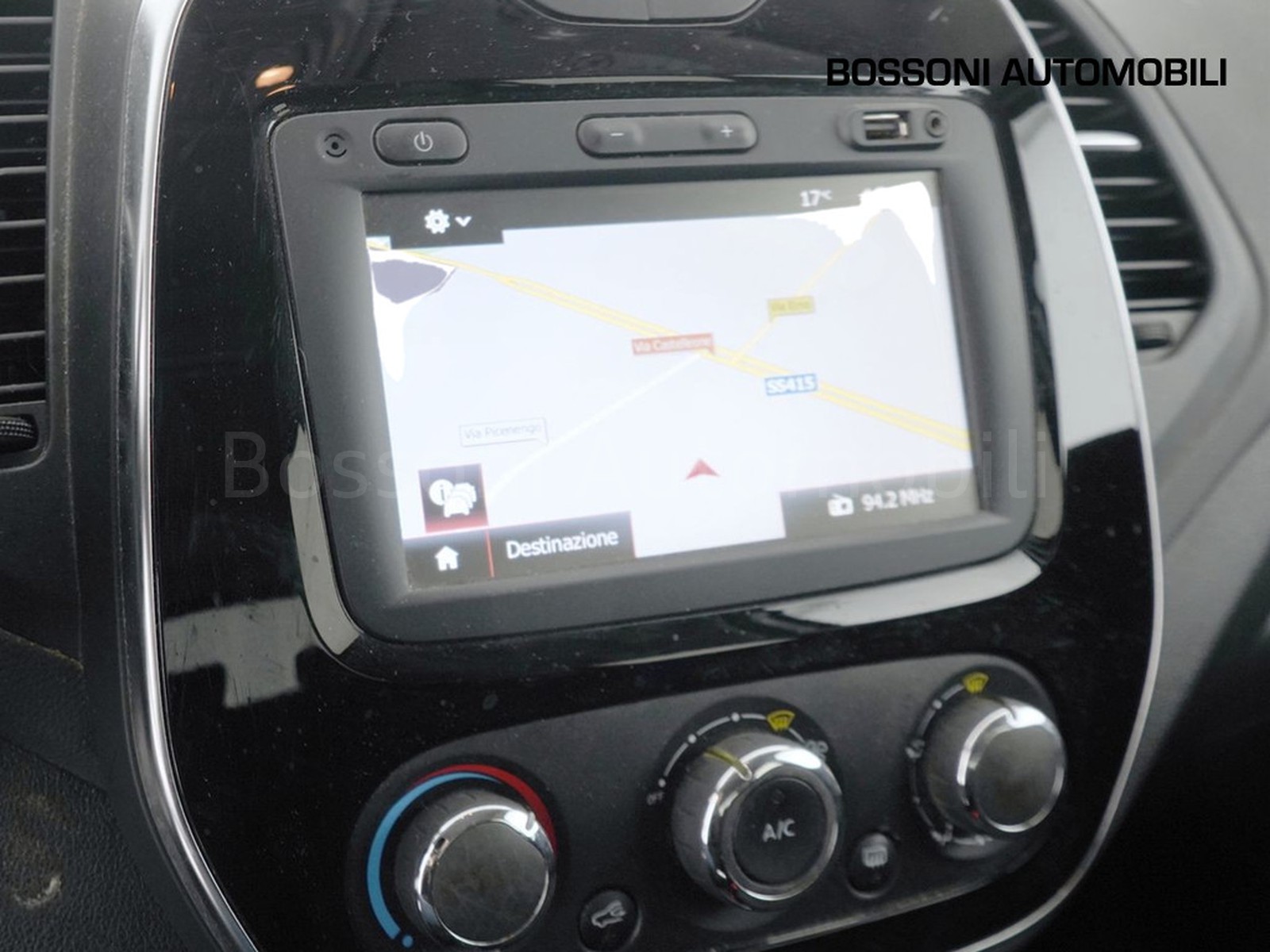 28 - Renault Captur 0.9 tce 90cv business e6d