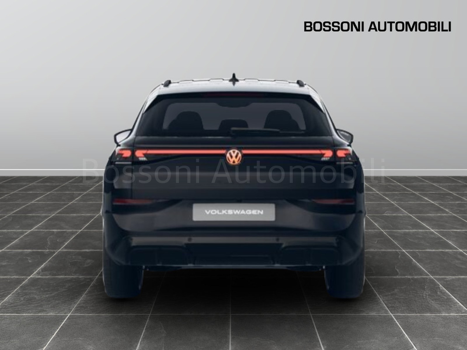 2 - Volkswagen T-Roc 1.5 etsi act 150cv r-line dsg