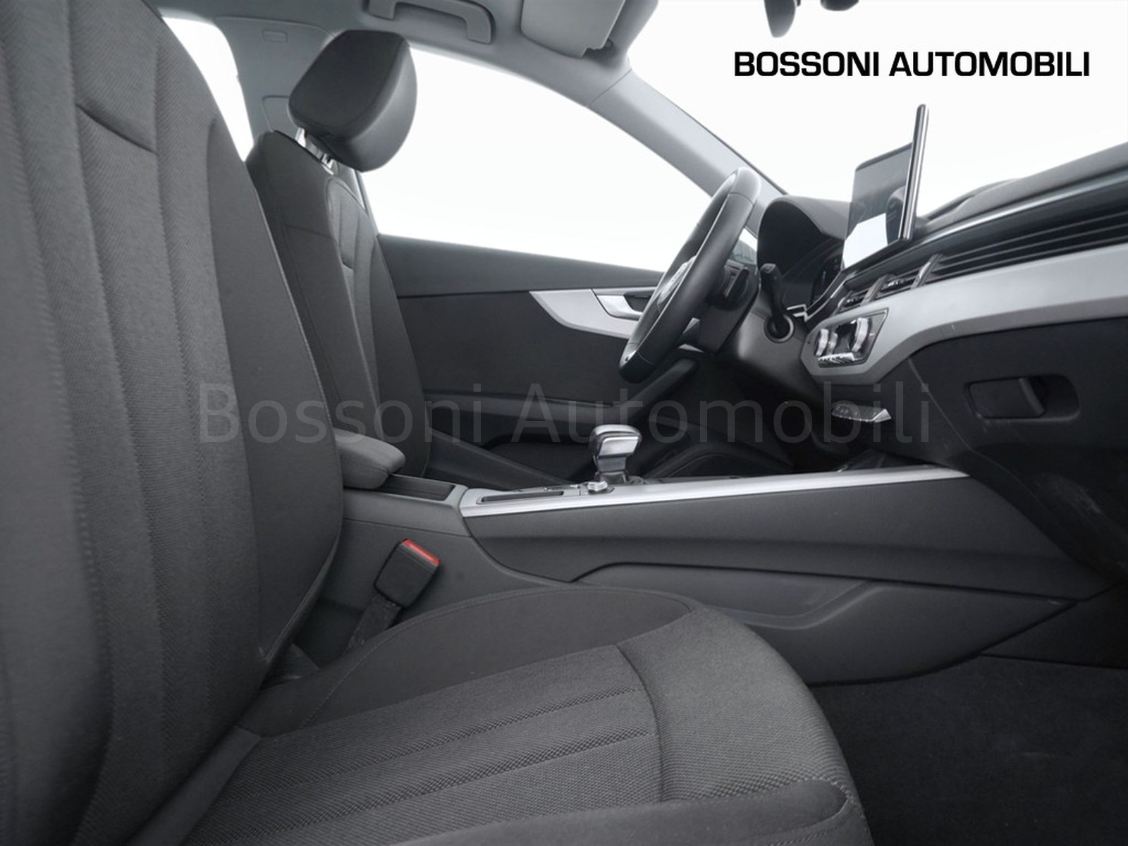 16 - Audi A4 avant 35 2.0 tdi mhev 163cv business advanced s tronic