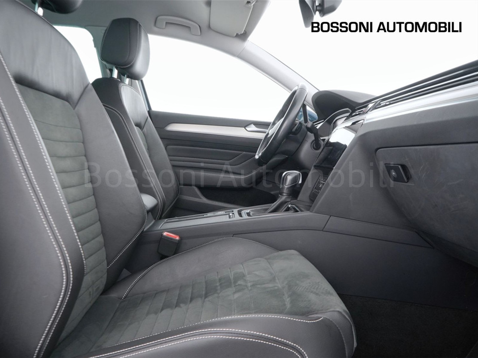 8 - Volkswagen Passat variant 2.0 tdi scr evo 150cv executive dsg