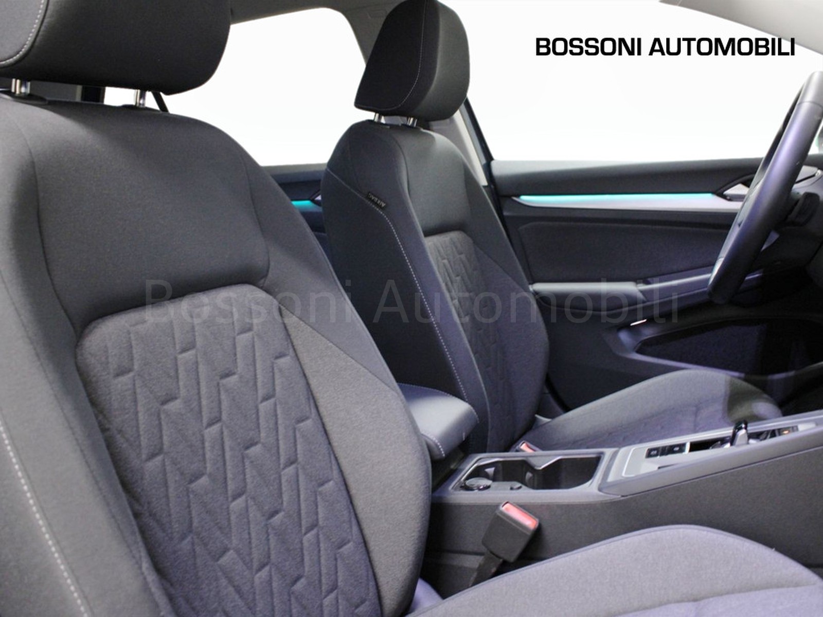 8 - Volkswagen Golf 2.0 tdi scr 150cv edition plus dsg