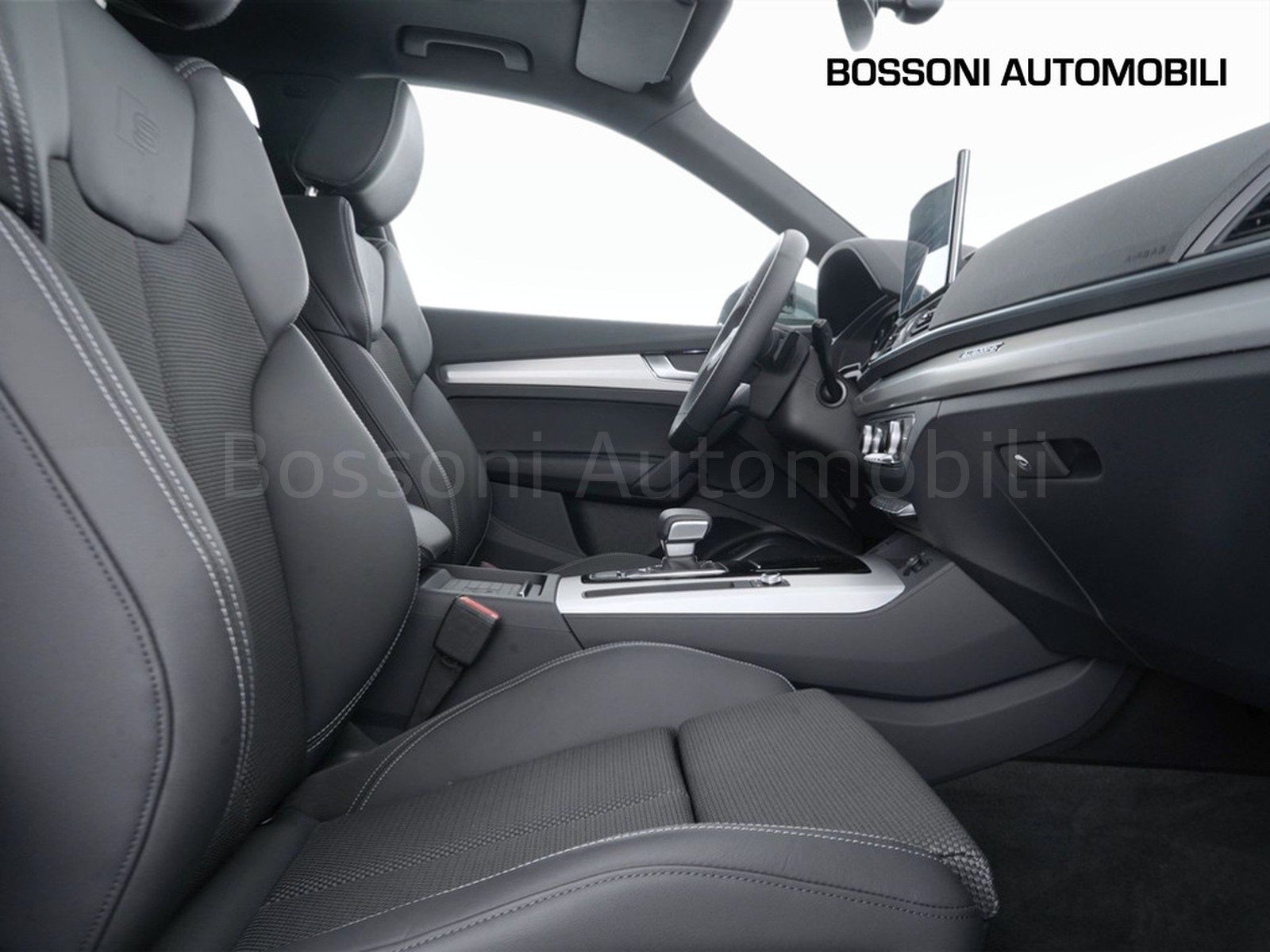 16 - Audi Q5 sportback 40 2.0 tdi mhev 12v identity black quattro s tronic