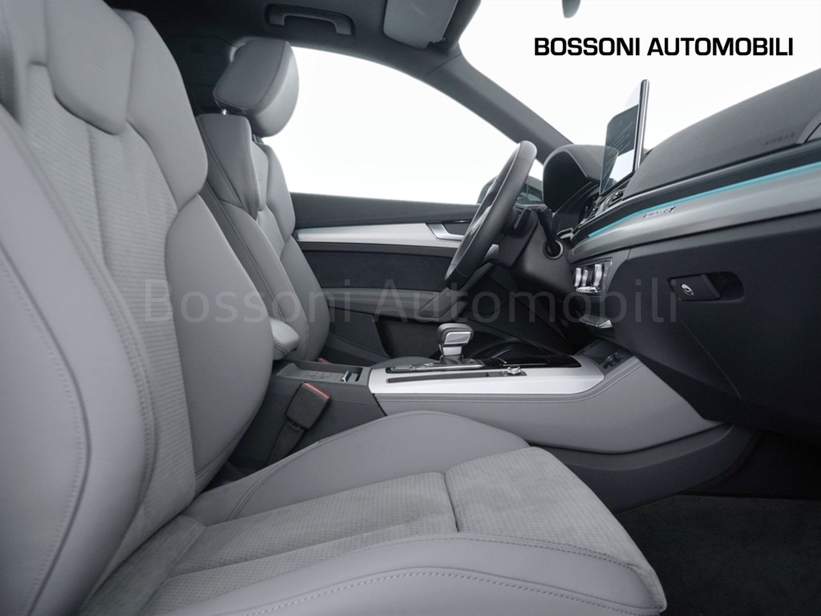 16 - Audi Q5 sportback 40 2.0 tdi mhev 12v s line quattro s tronic