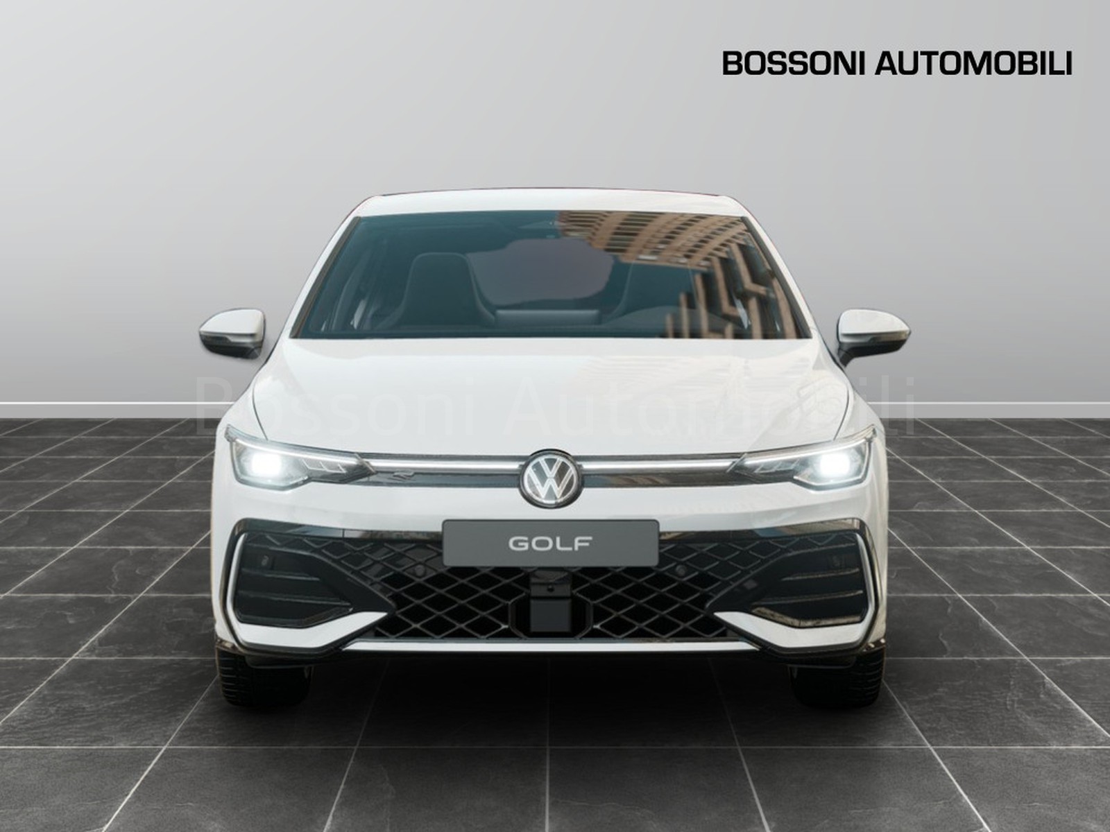 5 - Volkswagen Golf 1.5 etsi act 150cv r-line plus