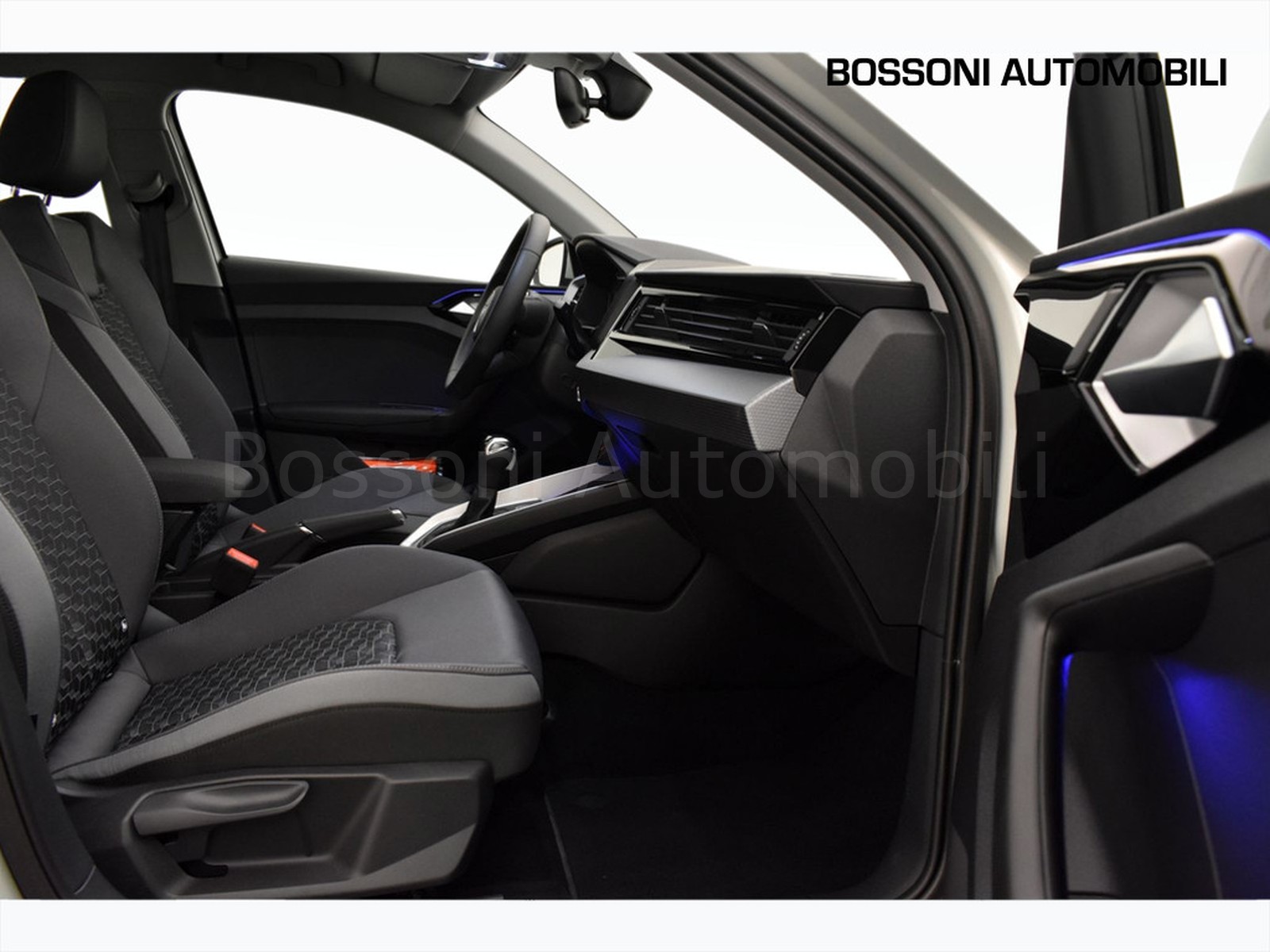 14 - Audi A1 sportback 30 1.0 tfsi 116cv s line edition s tronic