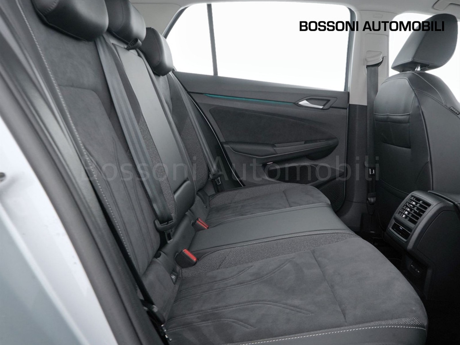 9 - Volkswagen Golf 2.0 tdi scr 150cv style dsg