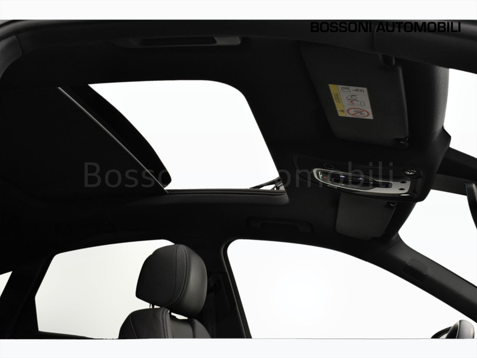 16 - Audi Q5 sportback 40 2.0 tdi mhev 12v s line plus quattro s tronic