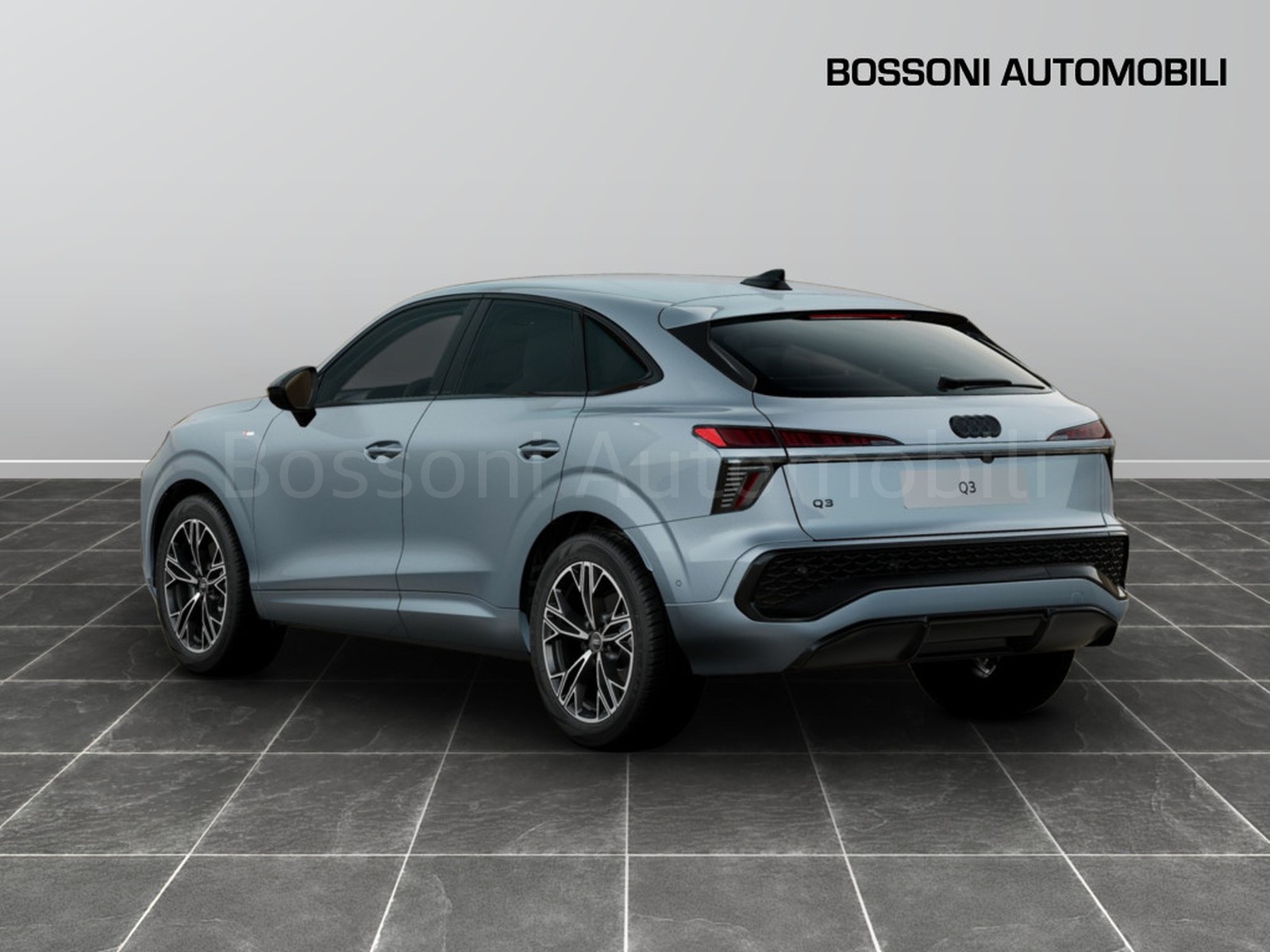 2 - Audi Q3 sportback 2.0 tdi 150cv business s tronic