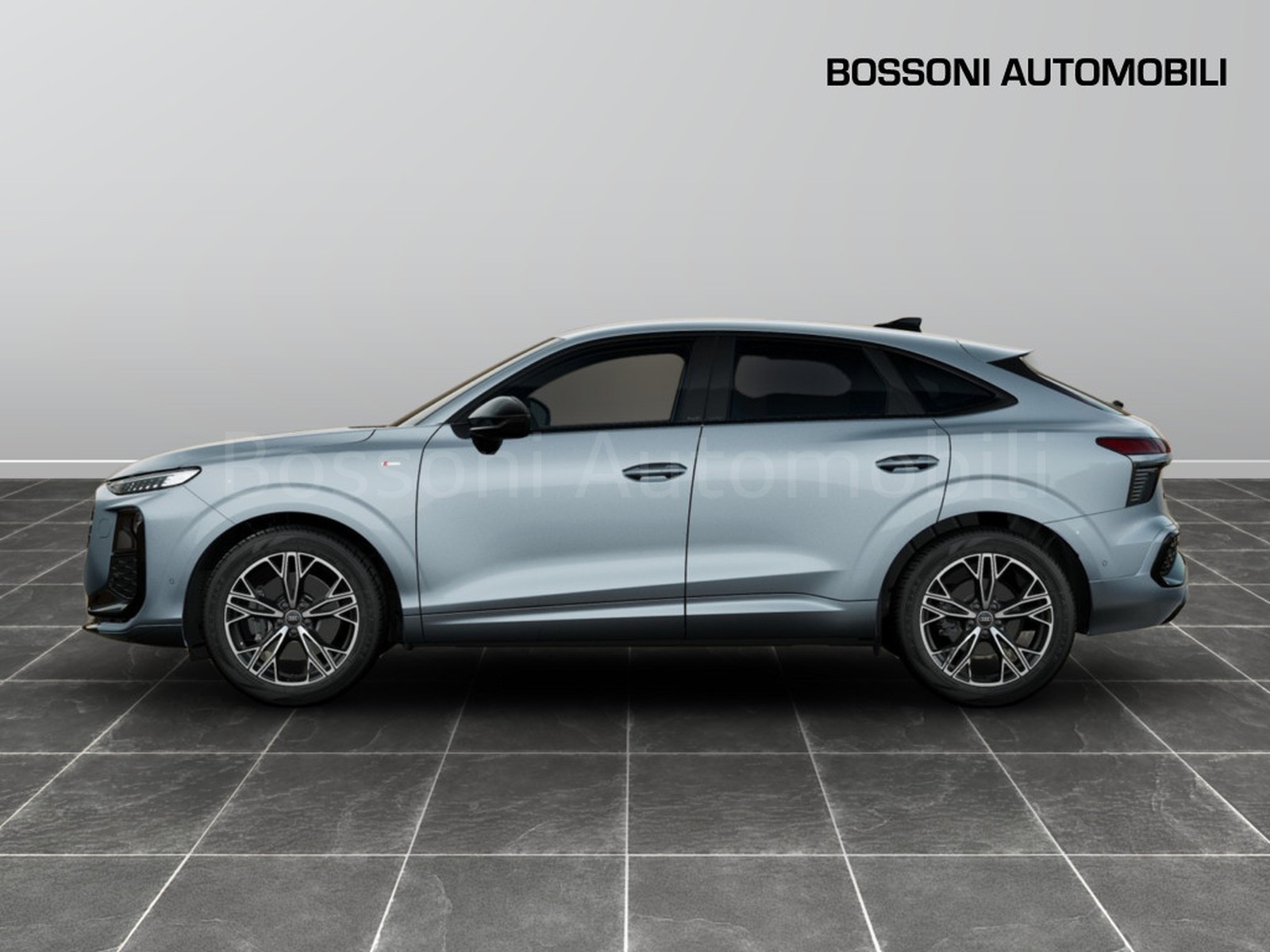 3 - Audi Q3 sportback 2.0 tdi 150cv business s tronic