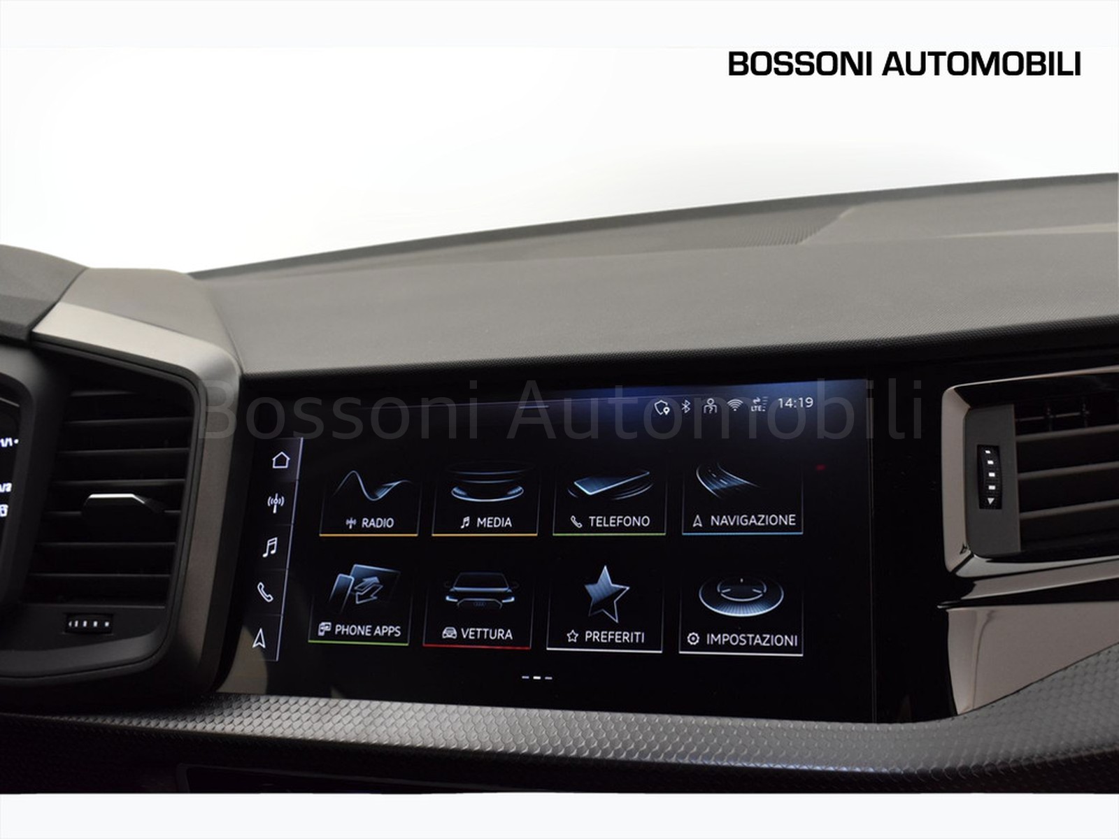 6 - Audi A1 allstreet 30 1.0 tfsi 116cv identity contrast s tronic