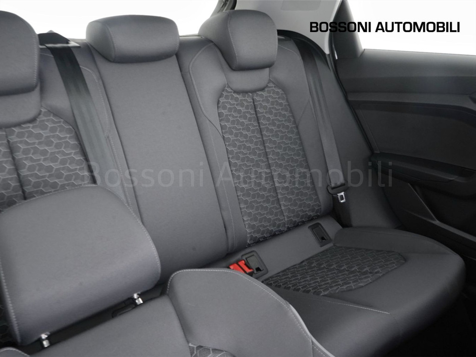 21 - Audi A1 sportback 30 1.0 tfsi 116cv business