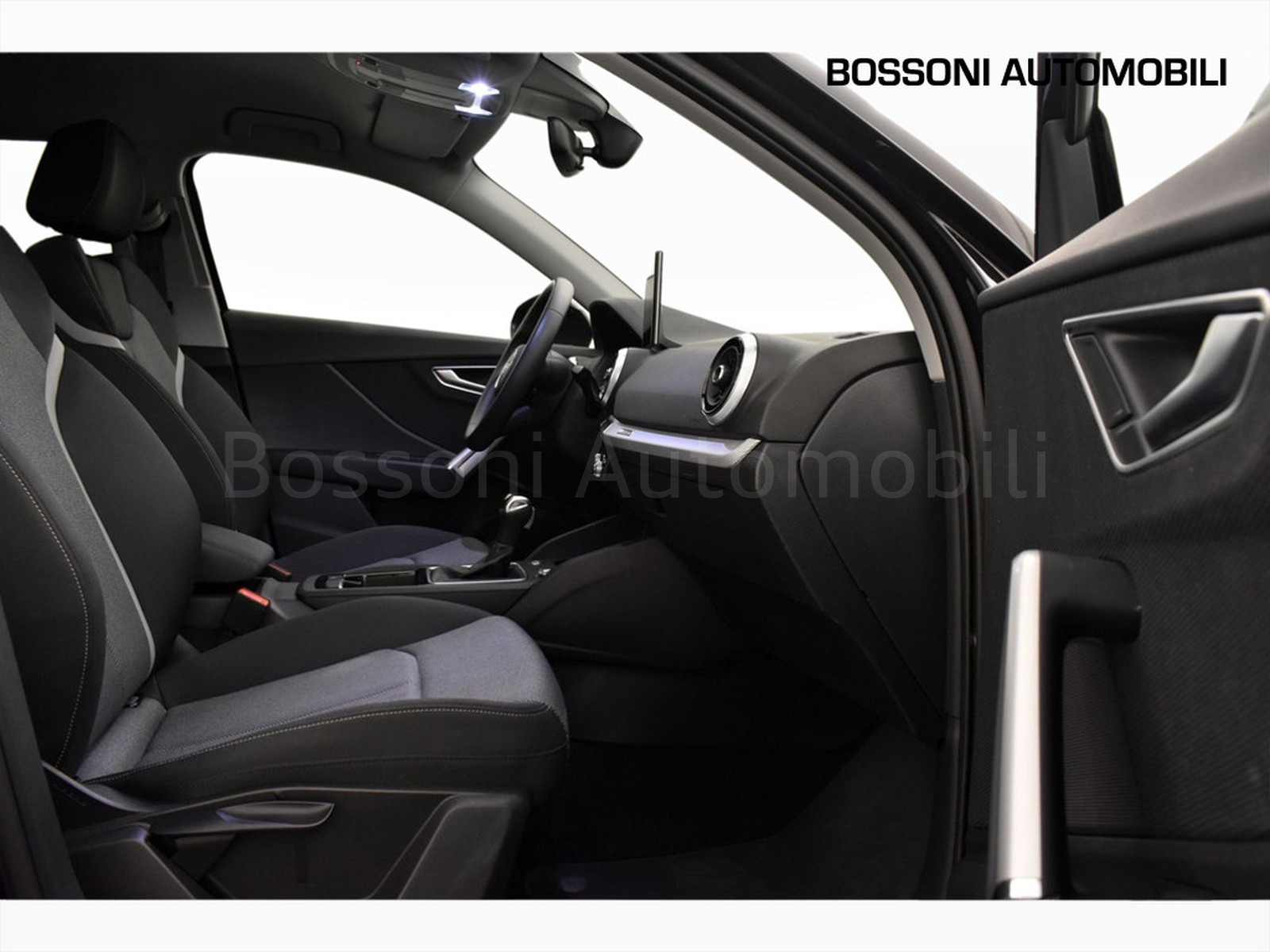 14 - Audi Q2 35 2.0 tdi s line edition s tronic