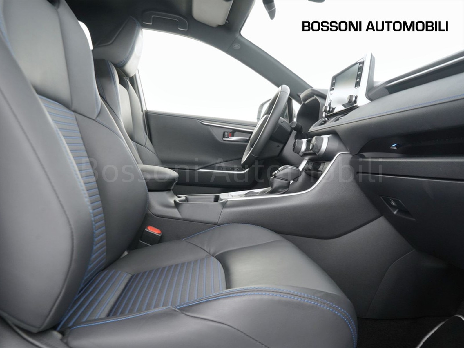 8 - Toyota Rav4 2.5 vvt-ie hybrid 218cv style 2wd e-cvt