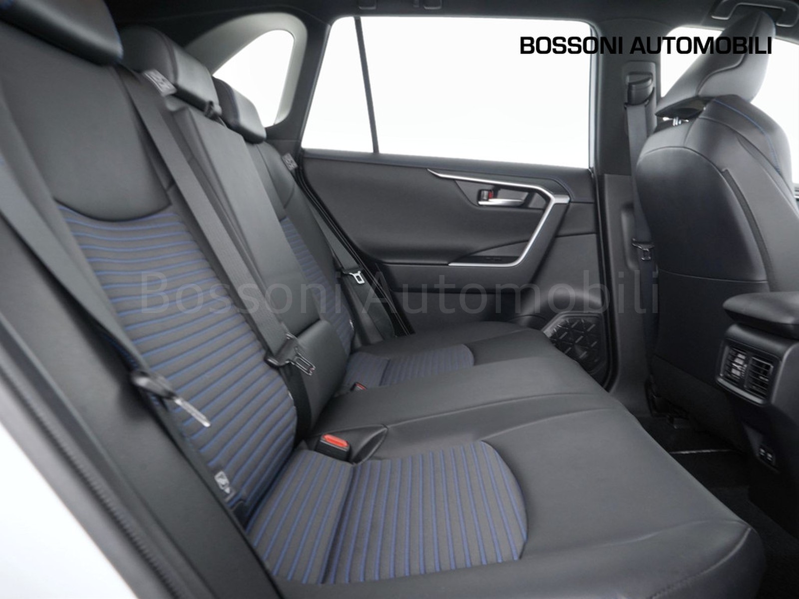 9 - Toyota Rav4 2.5 vvt-ie hybrid 218cv style 2wd e-cvt