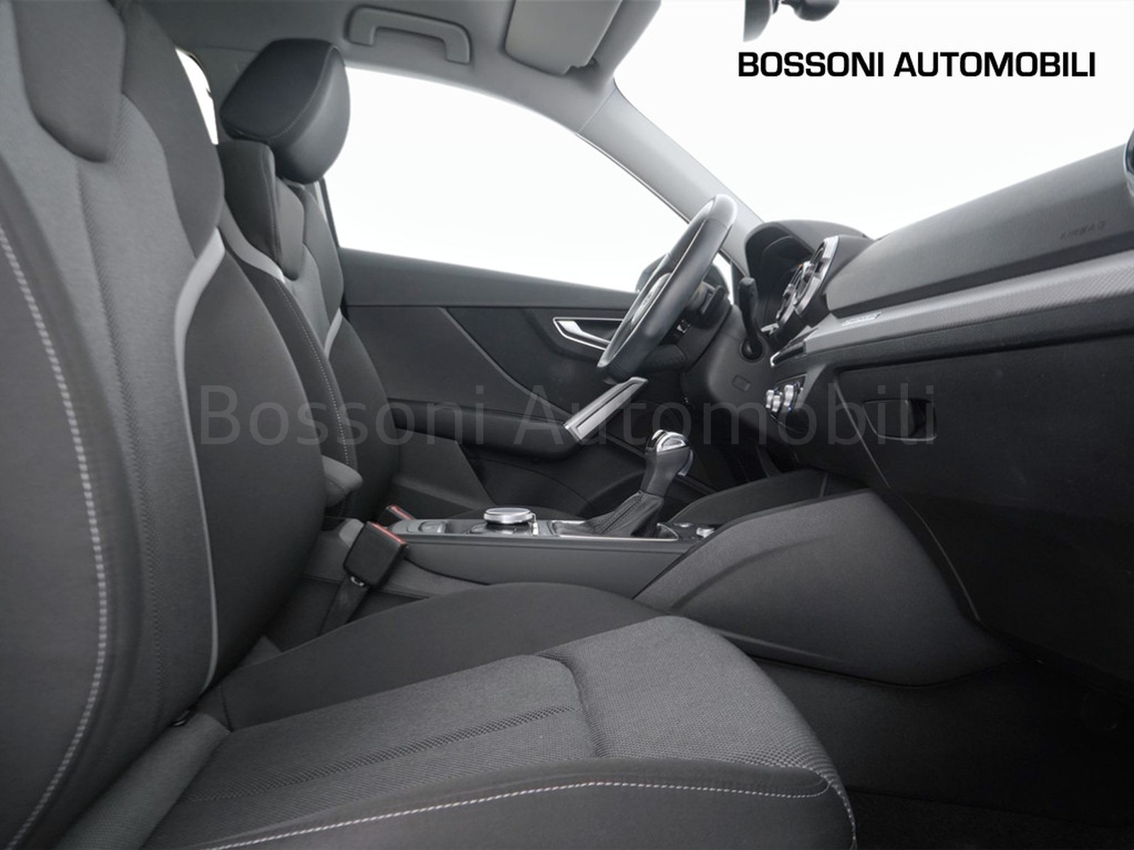 16 - Audi Q2 35 2.0 tdi identity black quattro s tronic