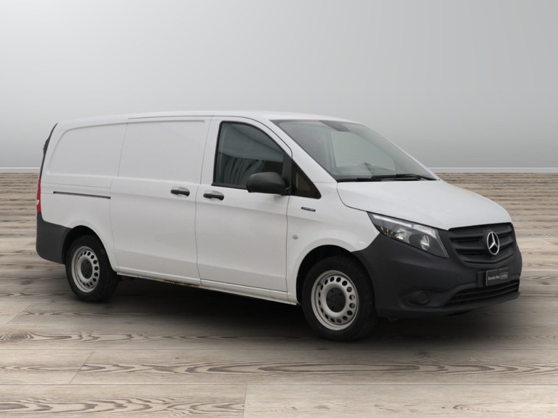 1 - Mercedes Vans Vito efurgone long 41kwh