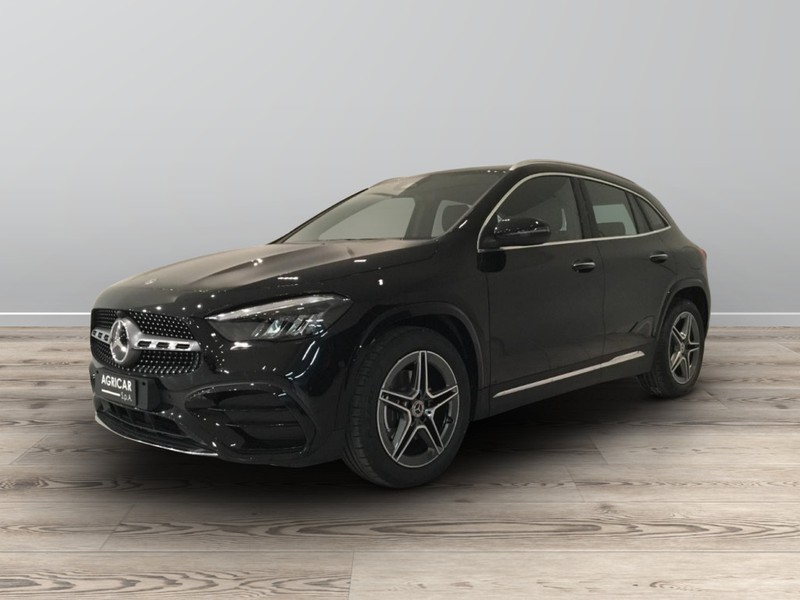 1 - Mercedes GLA 180 d amg line advanced plus 8g-dct