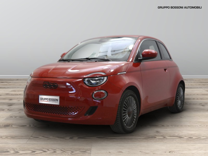 1 - Fiat 500 500e 23,65 kwh  action