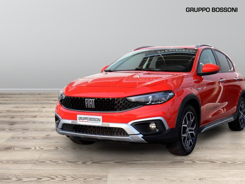1 - Fiat Tipo 5 porte 1.5 t4 hybrid 130cv (red) dct
