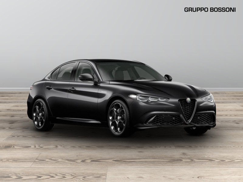 1 - Alfa Romeo Giulia 2.2 turbo 210cv veloce q4 at8