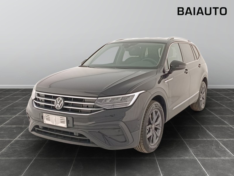 1 - Volkswagen Tiguan allspace 2.0 tdi scr 150cv life dsg 7p.ti