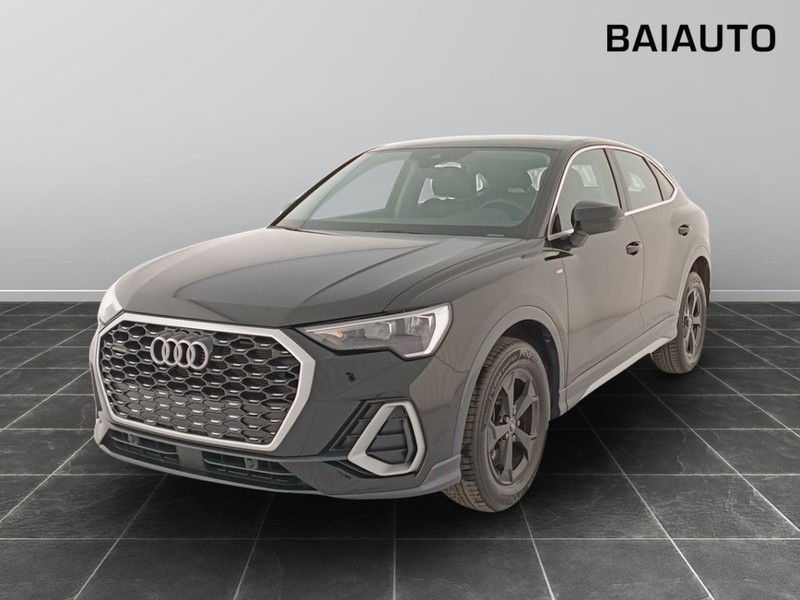 1 - Audi Q3 sportback 40 2.0 tdi 200cv s line edition quattro s tronic