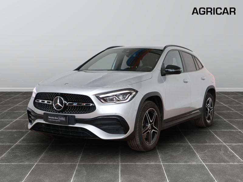 1 - Mercedes GLA 250 e plug in hybrid (e eq-power) premium 8g-dct