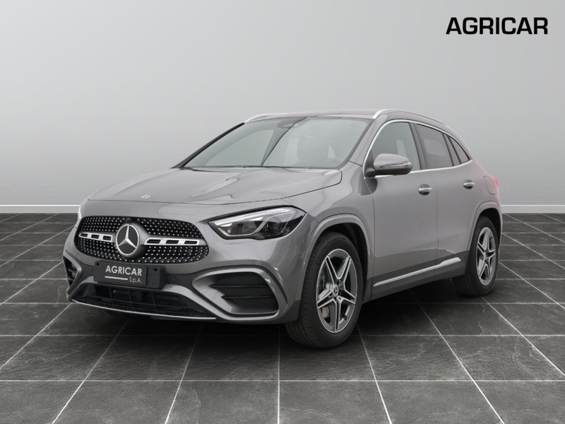 1 - Mercedes GLA 250 amg line premium 4matic 8g-dct