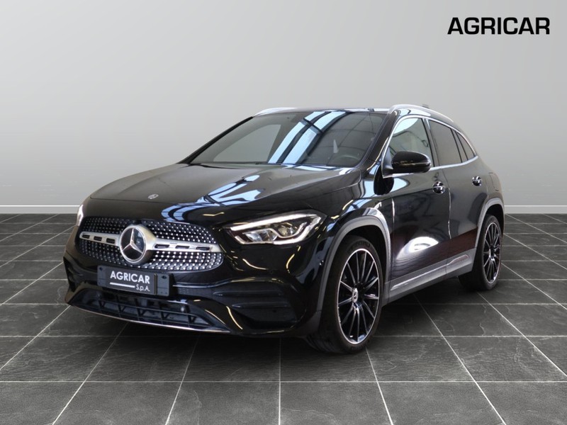 1 - Mercedes GLA 200 d premium 8g-dct