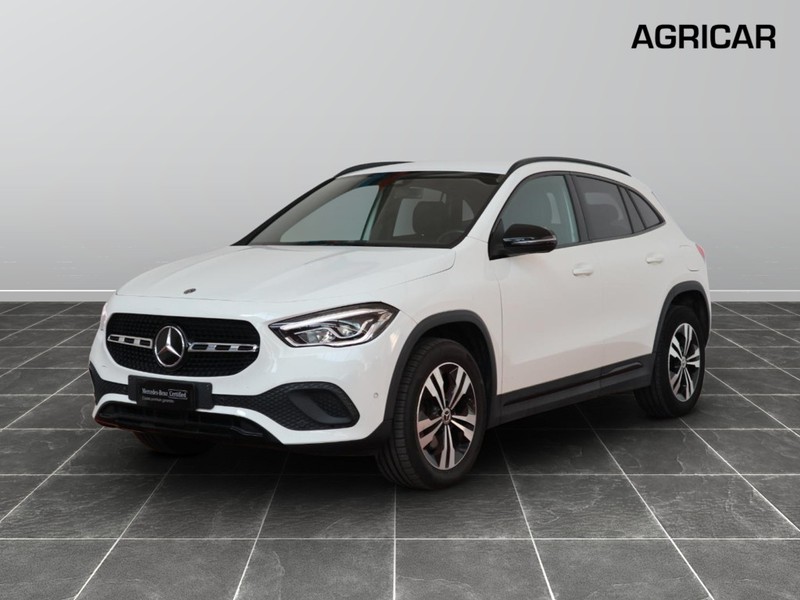 1 - Mercedes GLA 200 d sport plus 8g-dct