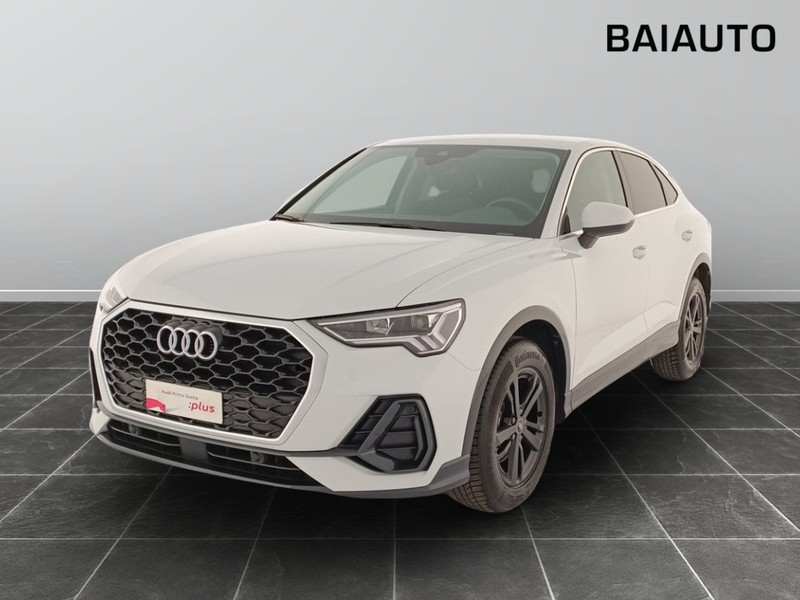 1 - Audi Q3 sportback 35 1.5 tfsi mhev s tronic