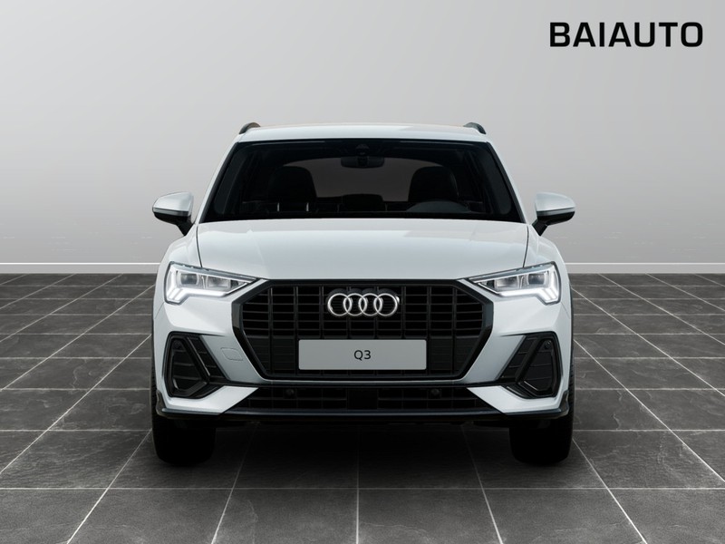 7 - Audi Q3 35 2.0 tdi s line edition s tronic