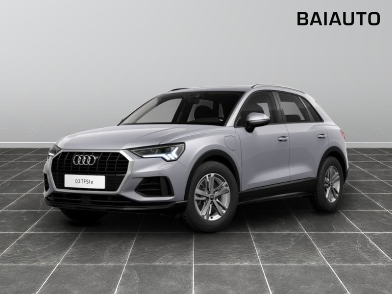 1 - Audi Q3 45 1.4 tfsi e s tronic