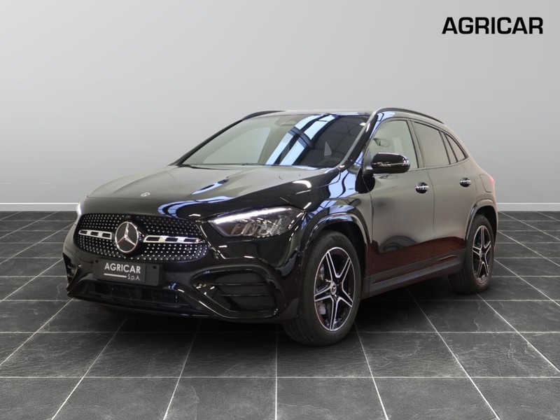 1 - Mercedes GLA 180 amg line premium 7g-dct