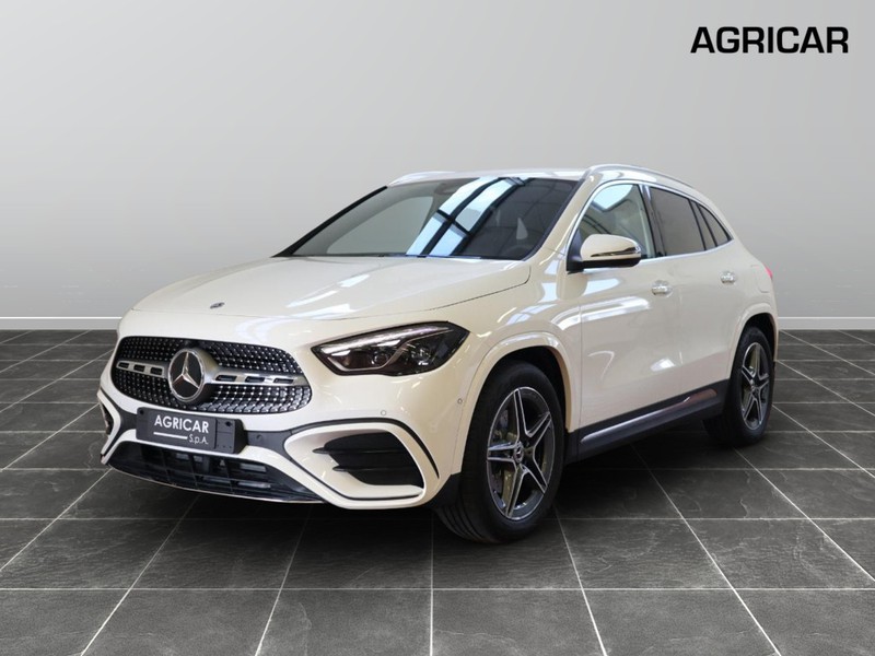 1 - Mercedes GLA 180 d amg line advanced plus 8g-dct