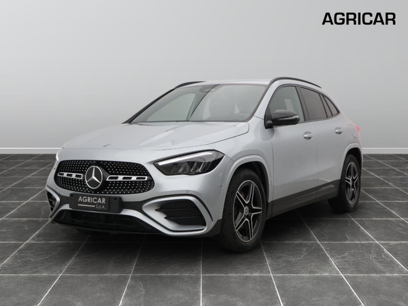 1 - Mercedes GLA 180 d amg line advanced plus 8g-dct