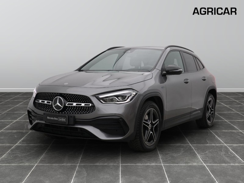 1 - Mercedes GLA 250 e plug in hybrid (e eq-power) premium 8g-dct