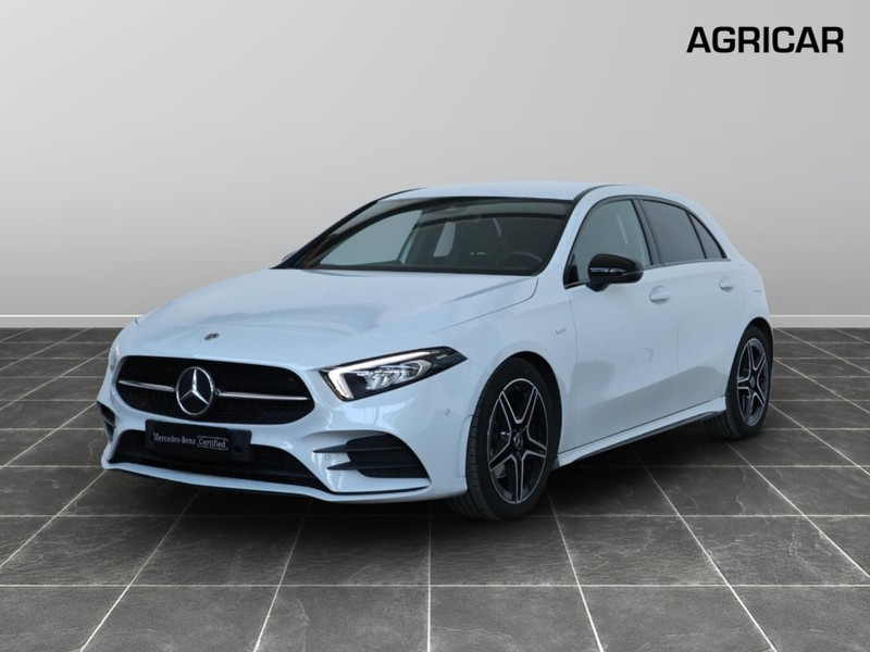 1 - Mercedes Classe A 180 d premium night edition 8g-dct