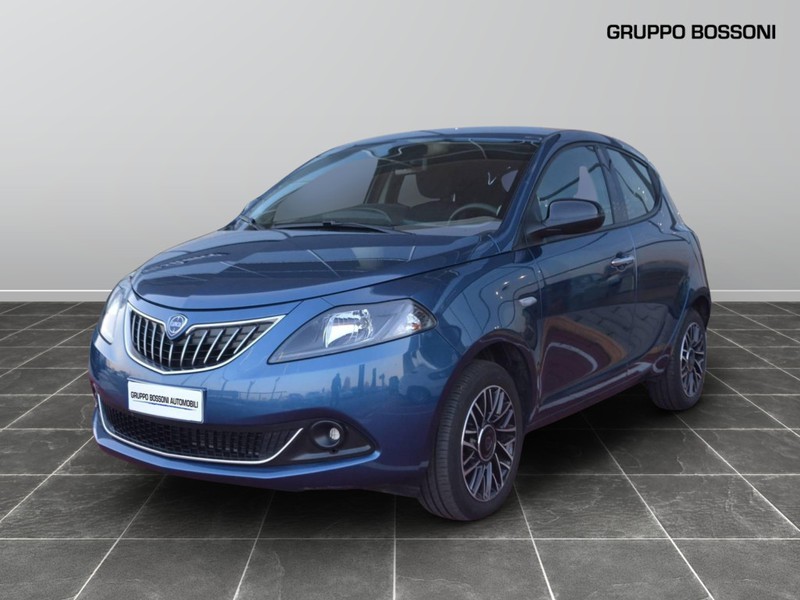 1 - Lancia Ypsilon 1.0 firefly hybrid 70cv platino s&s