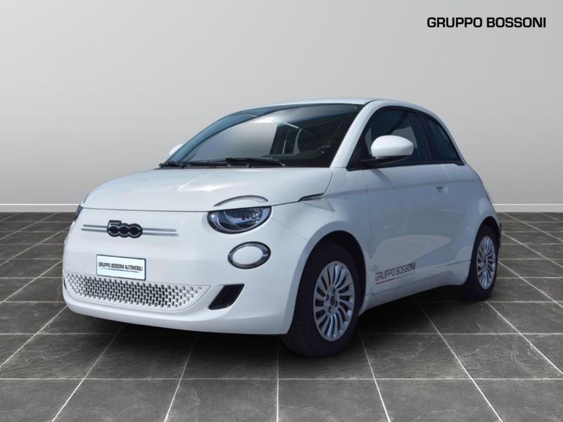 1 - Fiat 500 500e 42 kwh