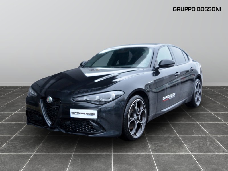 1 - Alfa Romeo Giulia 2.2 turbo 210cv veloce q4 at8