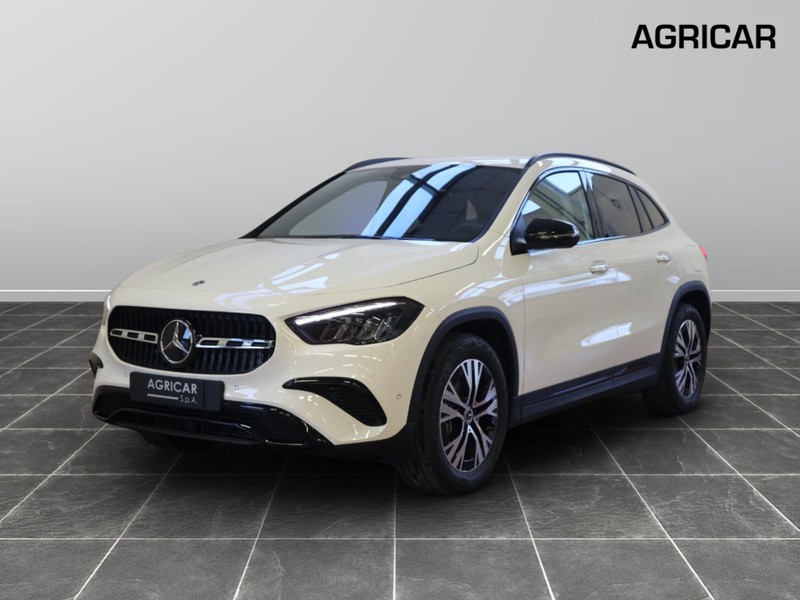 1 - Mercedes GLA 180 d progressive advanced plus 8g-dct