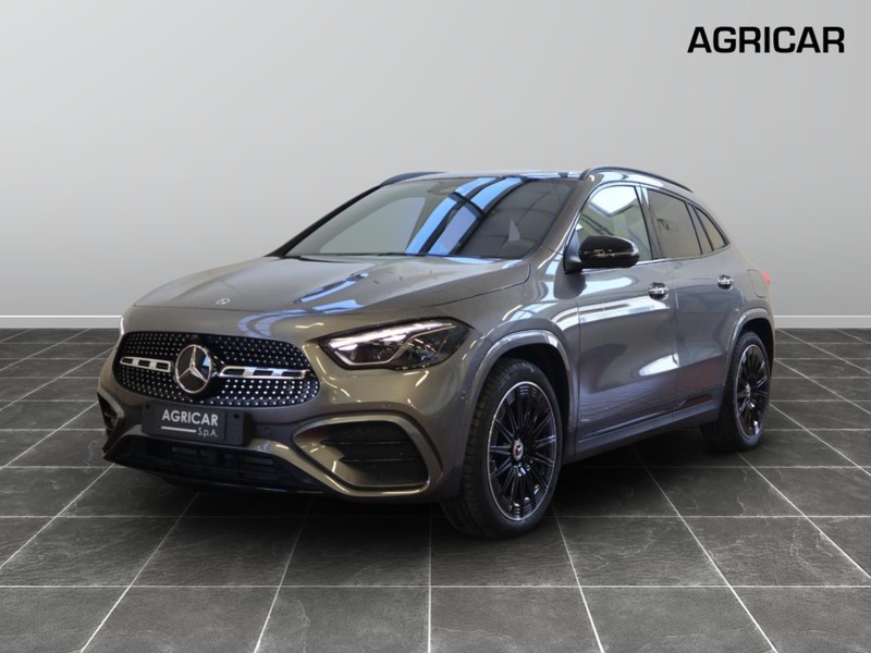 1 - Mercedes GLA 200 d amg line premium 4matic 8g-dct