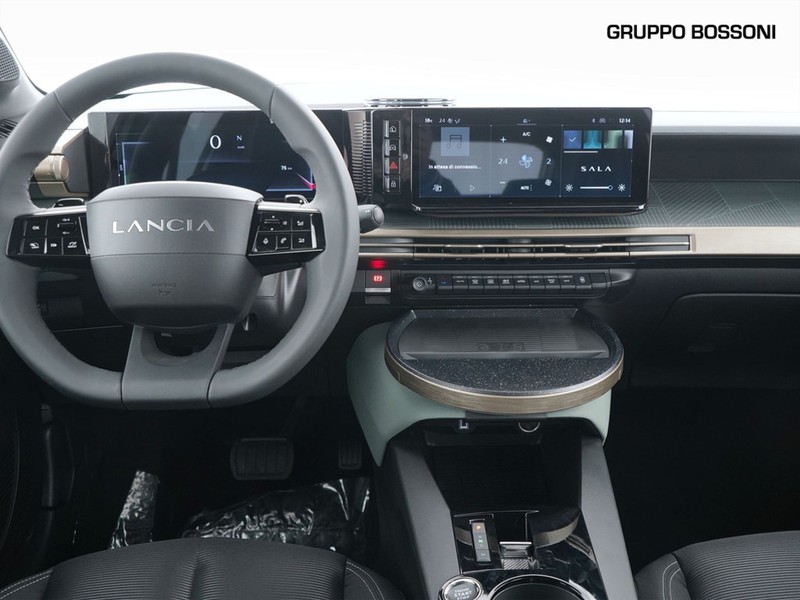 7 - Lancia Ypsilon 1.2 mhev e-dct