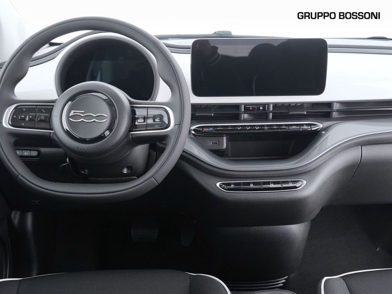7 - Fiat 500 500e 42 kwh